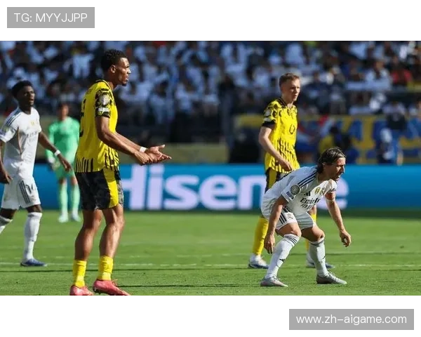 科莫主帅：团队防守是根本，每场都为欧战而战