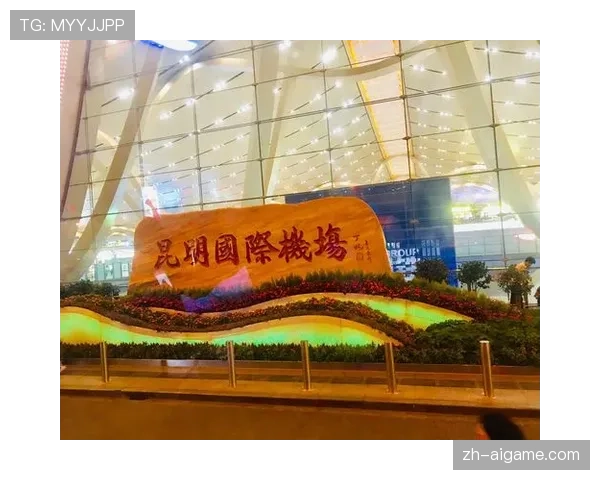 镜头捕捉:场边两队教练因一次判罚激烈争论,第四官员上前调停